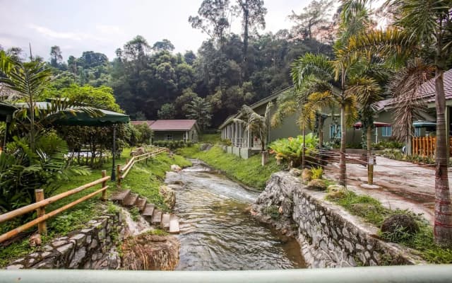 OYO 89476 Green Villa Resort - photo 2