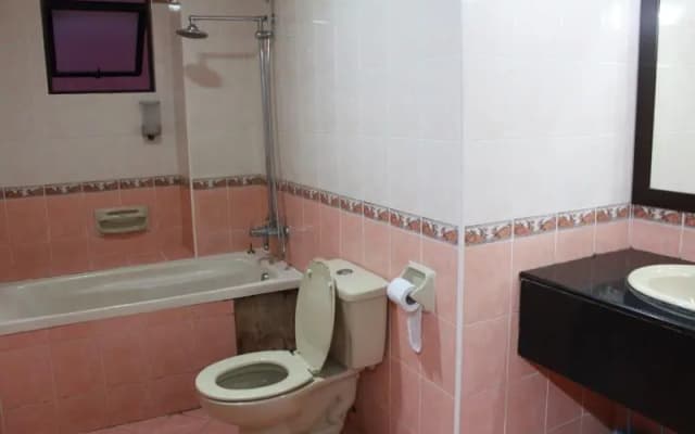 Ideal Holiday Apartment @Marina Court Resort Condominium - photo 3