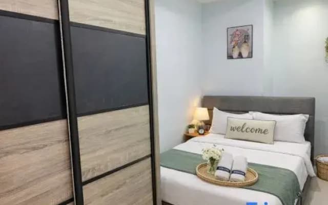 High Floor 2BR • Partial Seaview • Gurney •Parking 26 - photo 2