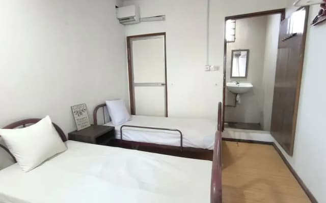Natol Homestay - Kenyalang Park - photo 4