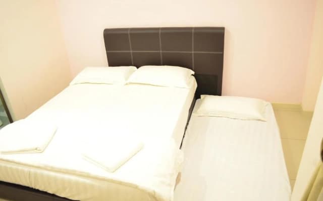OYO 44103 8 Hotel - photo 3