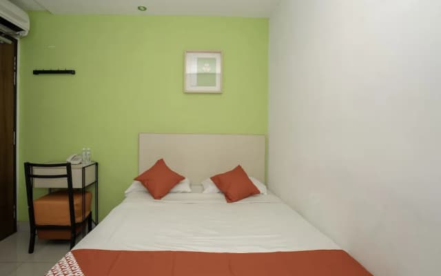 OYO 981 Ant Cave Hotel - photo 5