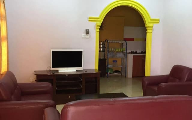 Malinja Homestay - photo 2