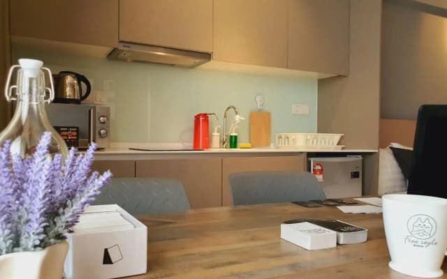The Perfect Getaway @ Tamarind Suites, Netflix 300Mbps - photo 4