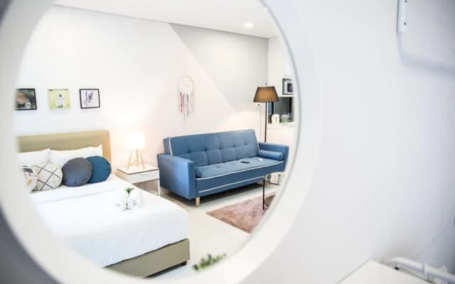 Summer Suites Residences By Plush - photo 2