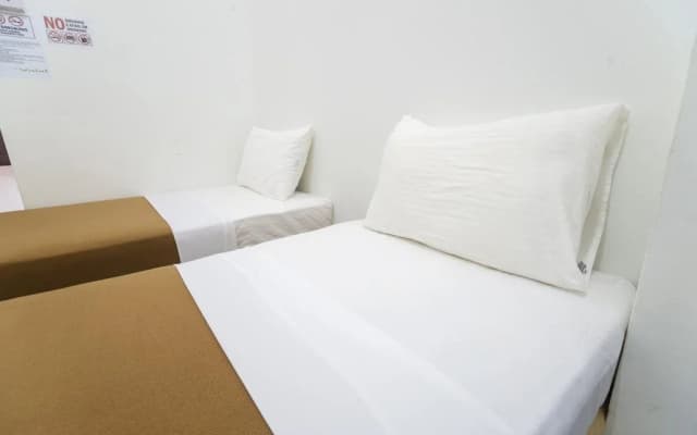 The Valai Hotel - photo 4