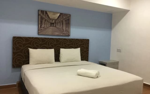 Jma Ferringhi Beach Hotel - photo 4