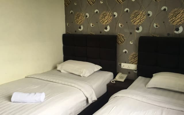 OYO 89856 MF Hotel - photo 2