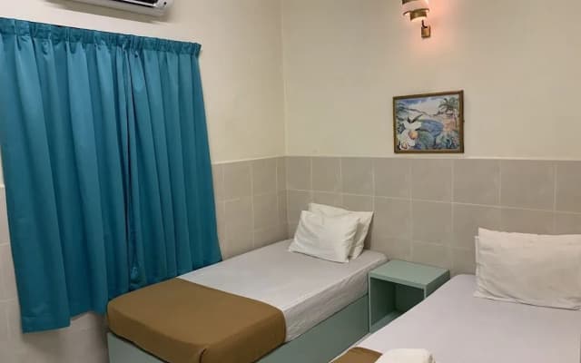 Fairway Hotel - photo 3