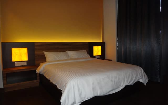 WaterFront Boutique Hotel - photo 2