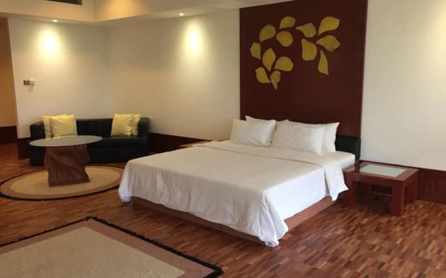 Austin Heights Golf and Hotel Resort - photo 5