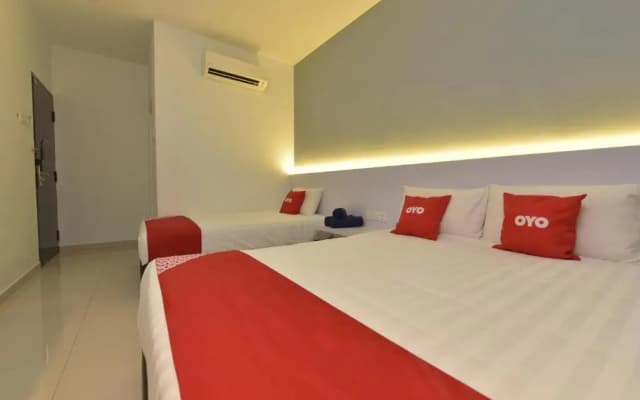 Capital O 90609 Gc Hotel - photo 3