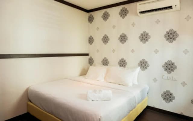 Vivids Hotel - photo 3