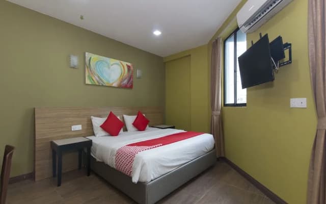 OYO 228 Basic Hotel - photo 4