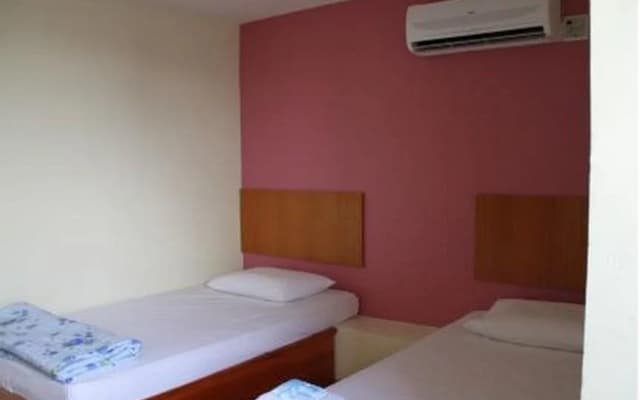 Budget  Comfort Hostel - photo 2