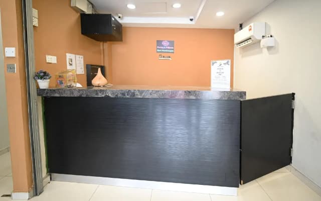 GS Golden Star Hotel - photo 2