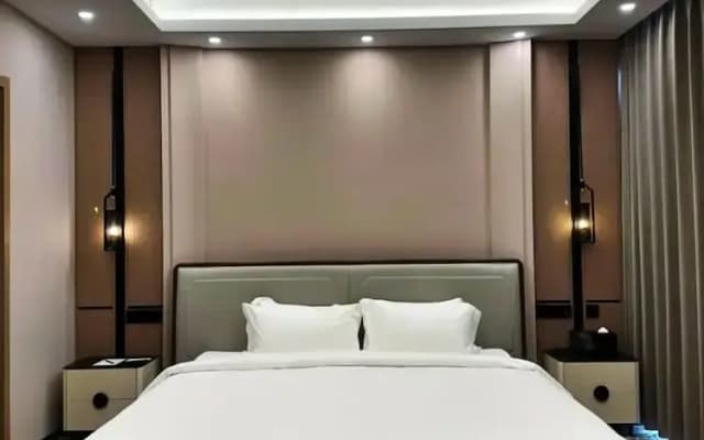 The MAJULAN Hotel - photo 4