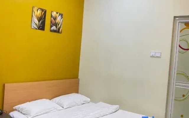 Sunshine Hotel - photo 4