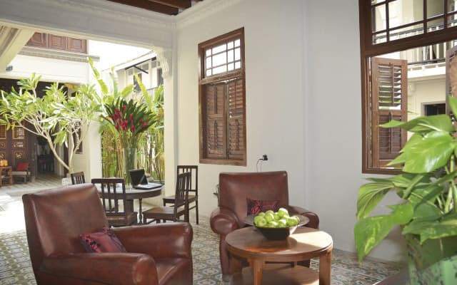 Noordin Mews - photo 2
