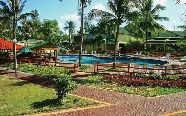 Tuaran Beach Resort - photo 4