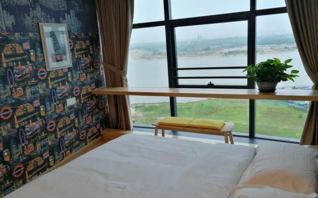 Mdm Woon's at Country Garden Danga Bay - photo 2