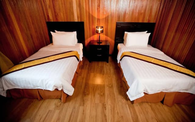 Pom Pom Island Resort - photo 2