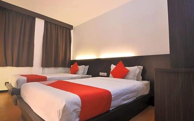OYO 43960 Laksamana Executive & Boutique Hotel - photo 4