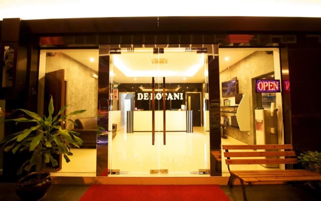 De Botani Hotel - photo 2