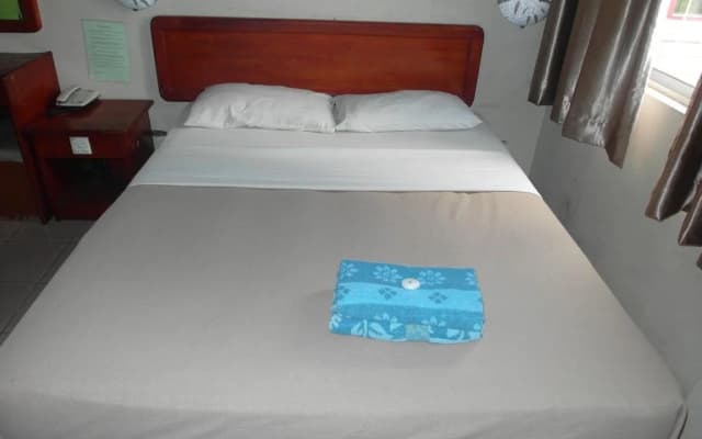 OYO 989 Ostay Inn - photo 4