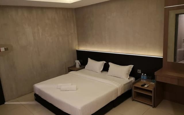 Monaco Boutique Hotel Sadong Jaya - photo 3