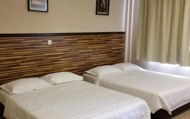 Sri Iskandar Hotel - photo 5
