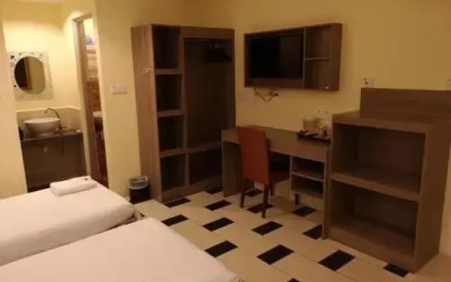 Hotel Ambassador 1 - photo 3