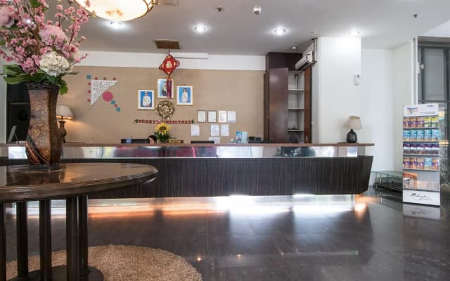 JB Central Hotel - photo 2
