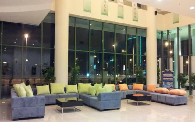 Swan Garden Hotel - photo 2