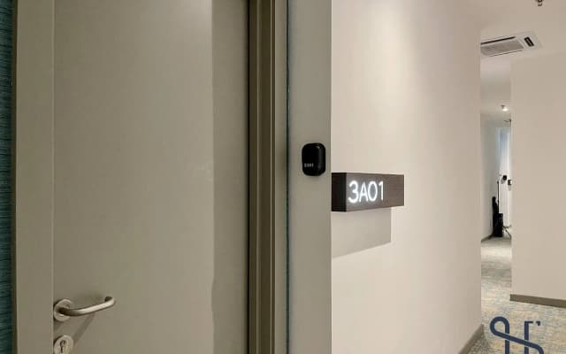 Homesuite Hotel - photo 2