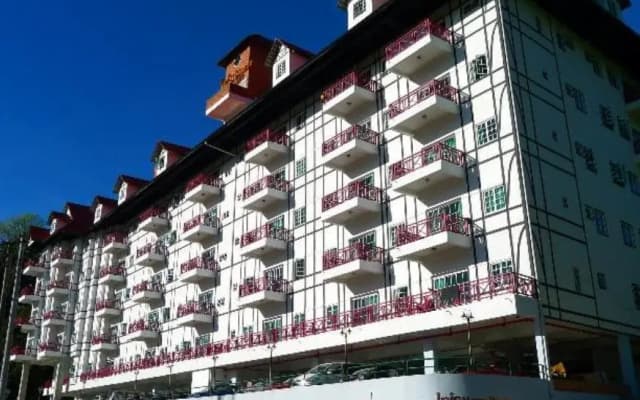 Misty Apartments@Iris House Resort - photo 2