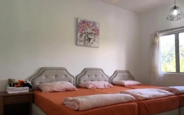 Selesa Hillhomes Cosy House - photo 3