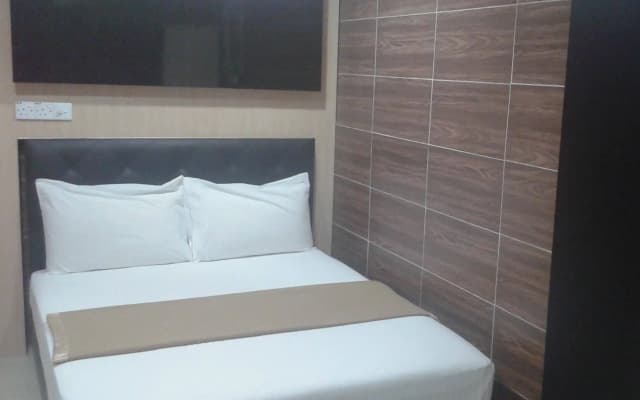 Batu Caves Business Hotel - photo 3