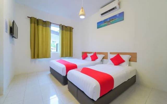 OYO 90085 Crystal Sintok Chalet - photo 3