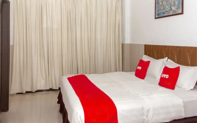 Leila Hotel by OYO Rooms - photo 4