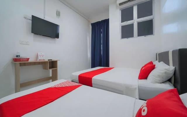 OYO 89820 Sp Berlian Inn - photo 4