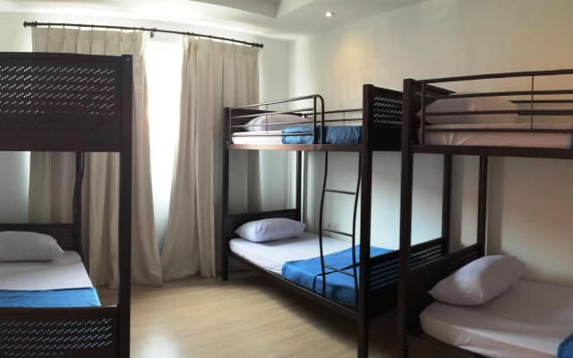 Island Hostel Bayan Lepas Airport - photo 4