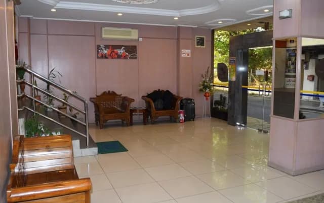 Federal Hotel - photo 2