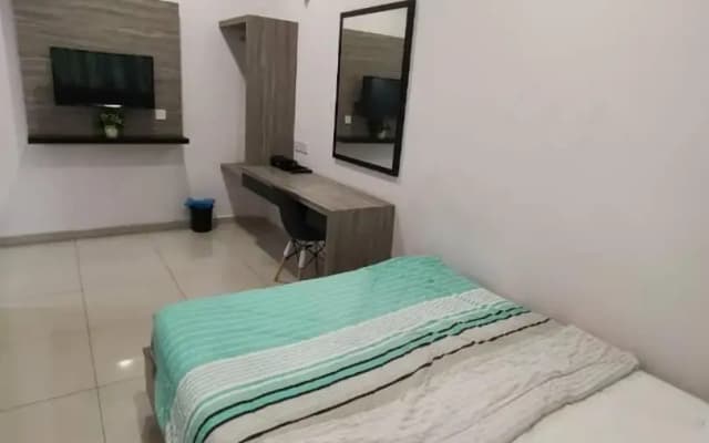 SWEET DREAM HOME 20PAX 3-Storey 5R5B SITIAWAN - photo 2