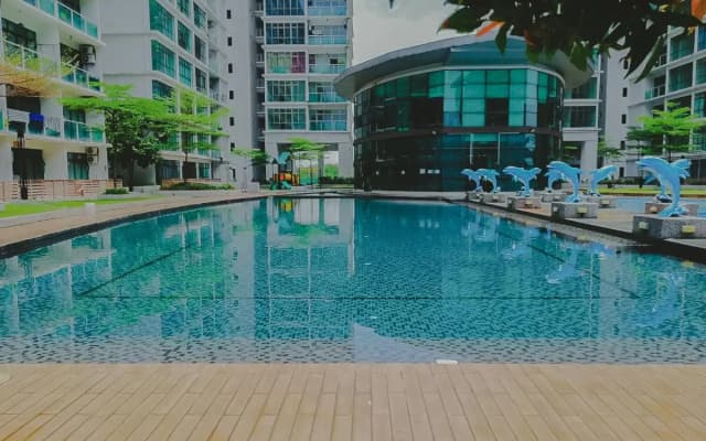 B1 -Lake View- Free Netflix 100Mb WiFi - 5mins to Mount Austin IKEA, AEON, Toopen 1-5Pax - photo 2
