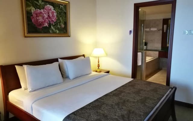 Times Private Serviced Suites - photo 5