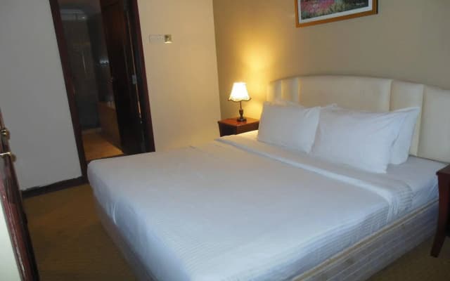 The Apartments @ Times Square - photo 3