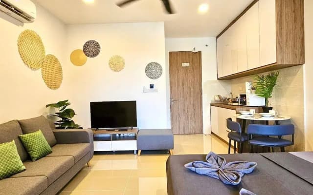 Covesign Suite, The Shore Kota Kinabalu - photo 2