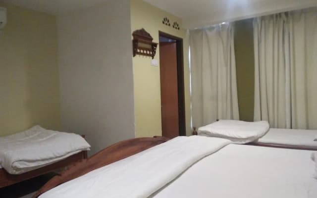 OYO 89689 Zahrin Hotel - photo 2
