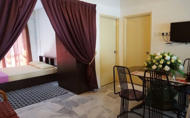 Rose Condo Cocobay Beach Resort - photo 4